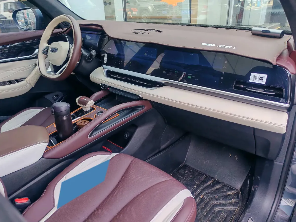 2021 Geely Monjaro 2.0T 218HP L4 7DCT,autocango,china used car exporter,china ev exporter,chinese used car exporter,chinese used ev exporter