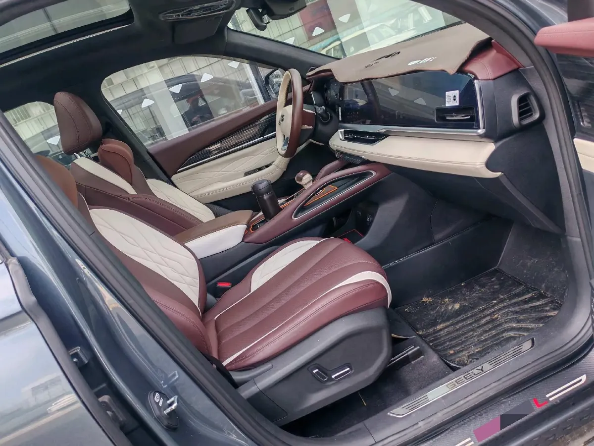 2021 Geely Monjaro 2.0T 218HP L4 7DCT,autocango,china used car exporter,china ev exporter,chinese used car exporter,chinese used ev exporter