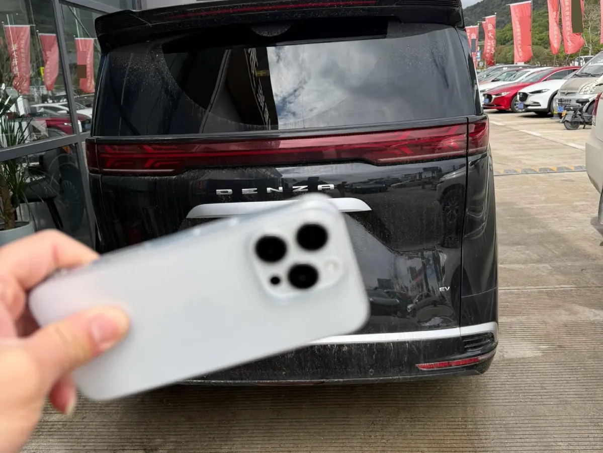 2022 Infiniti QX55 2.0T 245HP L4 CVT,autocango,china used car exporter,china ev exporter,chinese used car exporter,chinese used ev exporter