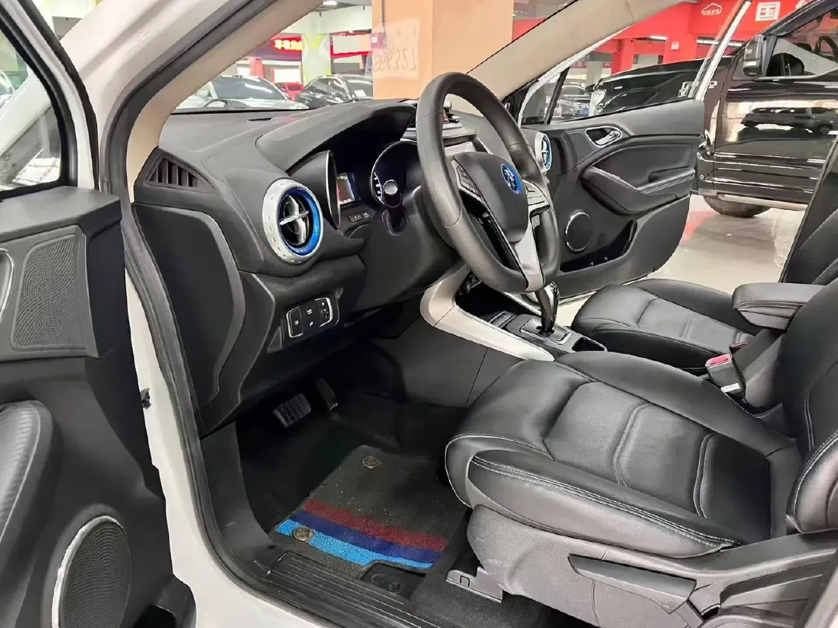 2018 BYD Yuan BEV 42KWH,autocango,china used car exporter,china ev exporter,chinese used car exporter,chinese used ev exporter