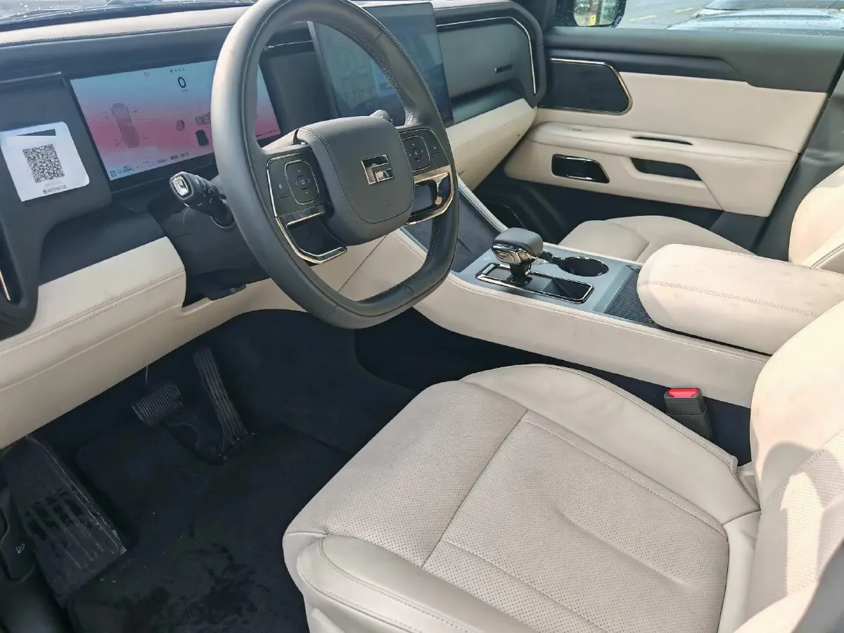 2024 ROXROX 01 1.5T 152HP L4 REEV 44.5KWH,autocango,china used car exporter,china ev exporter,chinese used car exporter,chinese used ev exporter