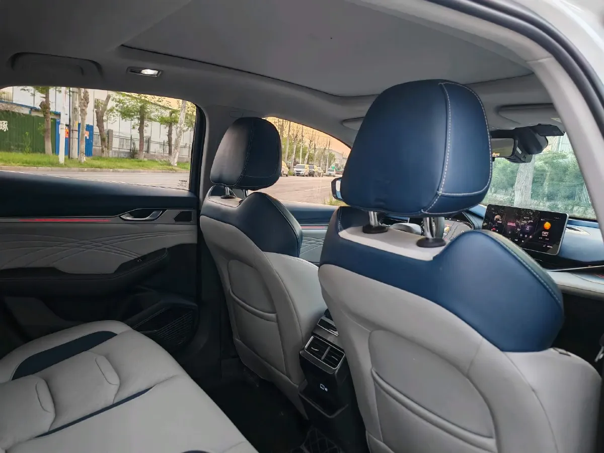 2021 Geely Preface 2.0T 190HP L4 7DCT,autocango,china used car exporter,china ev exporter,chinese used car exporter,chinese used ev exporter