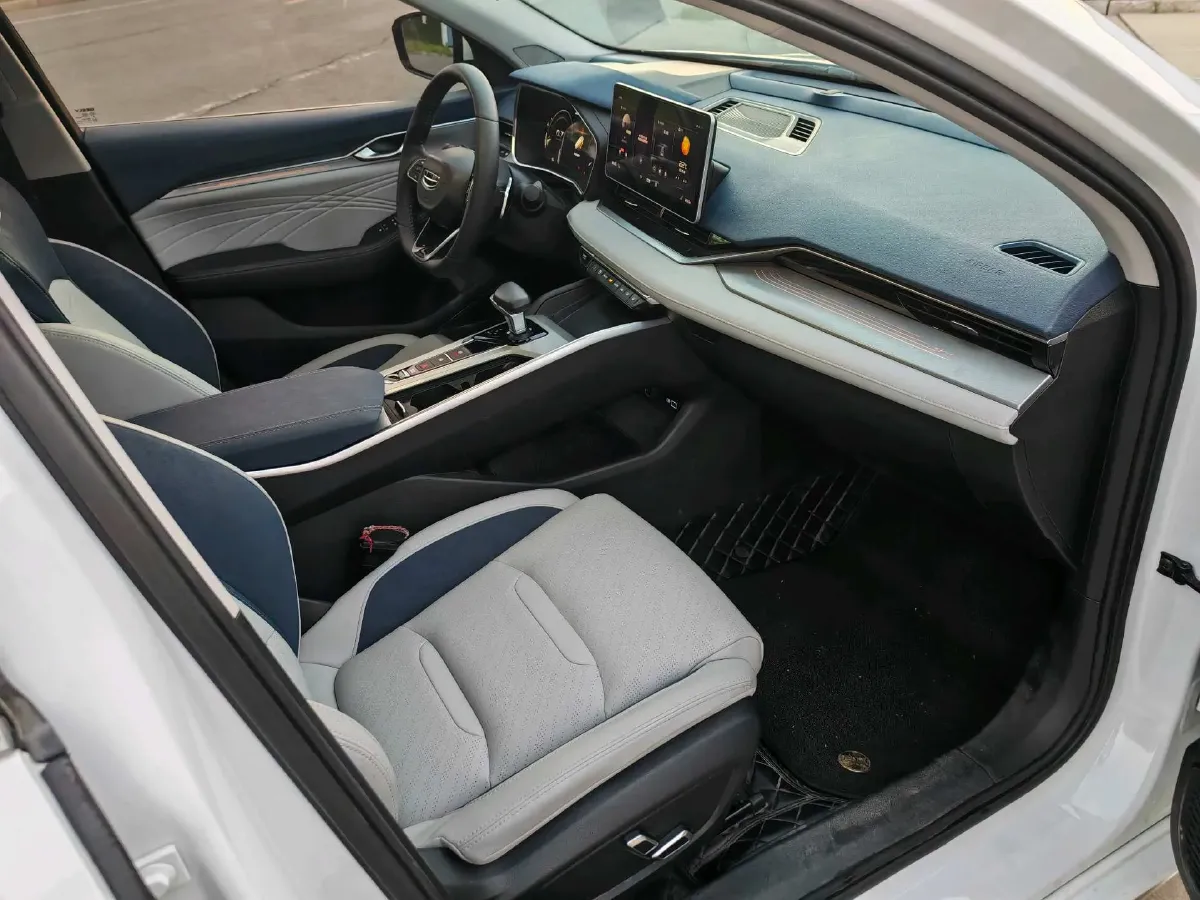 2021 Geely Preface 2.0T 190HP L4 7DCT,autocango,china used car exporter,china ev exporter,chinese used car exporter,chinese used ev exporter