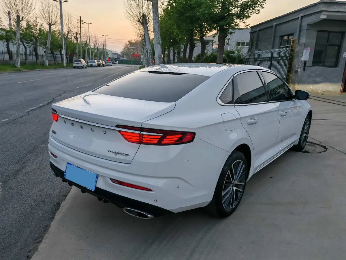 2021 Geely Preface 2.0T 190HP L4 7DCT,autocango,china used car exporter,china ev exporter,chinese used car exporter,chinese used ev exporter