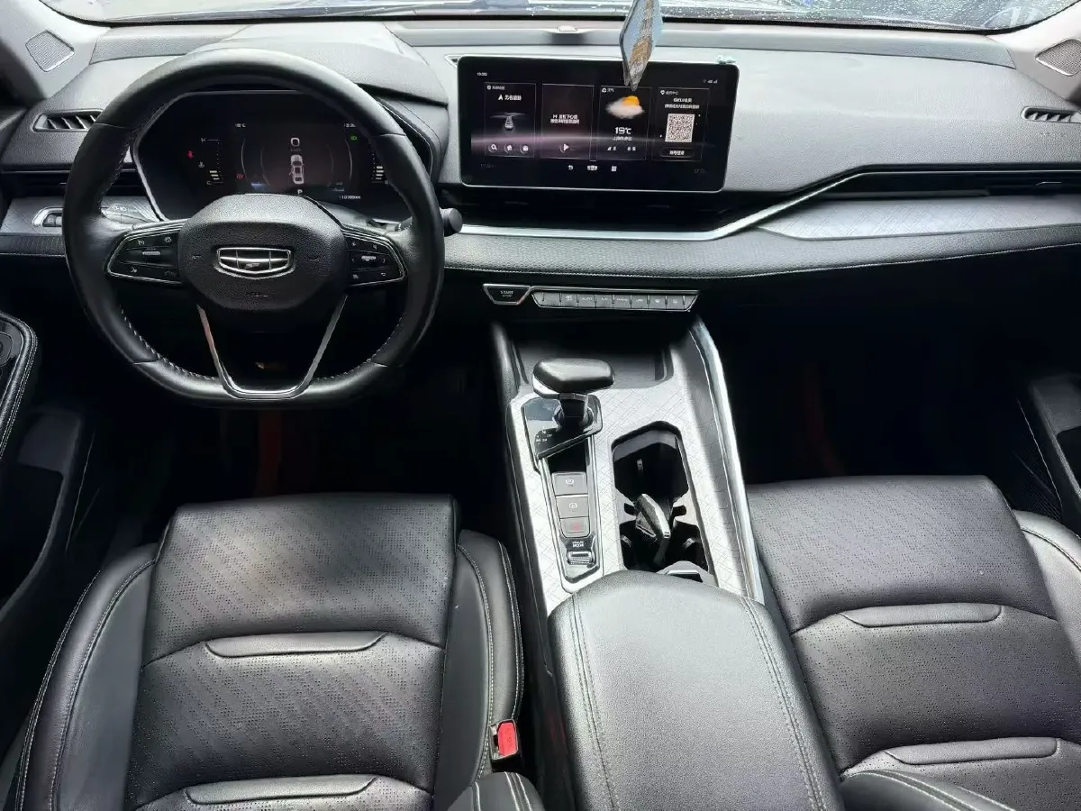 2021 Geely Preface 2.0T 190HP L4 7DCT,autocango,china used car exporter,china ev exporter,chinese used car exporter,chinese used ev exporter