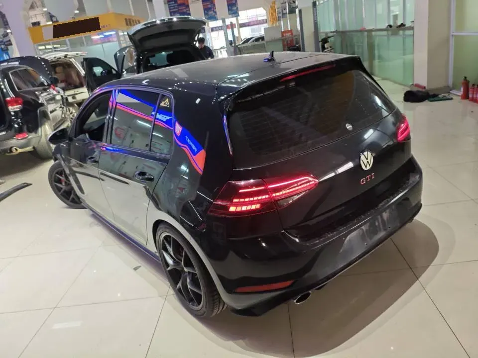 2018 Volkswagen GolfGTI 2.0T 220HP L4 7DCT,autocango,china used car exporter,china ev exporter,chinese used car exporter,chinese used ev exporter