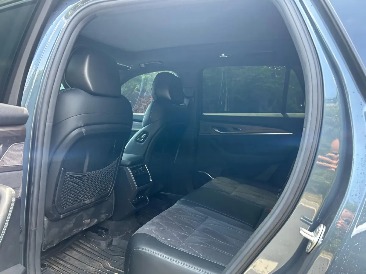 2025 Geely Monjaro 2.0T 238HP L4 8AT,autocango,china used car exporter,china ev exporter,chinese used car exporter,chinese used ev exporter