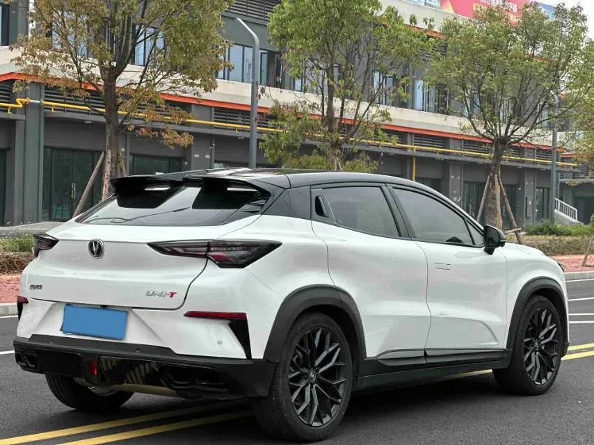 2022 ChangAn UNI-T 2.0T 233HP L4 8AT,autocango,china used car exporter,china ev exporter,chinese used car exporter,chinese used ev exporter
