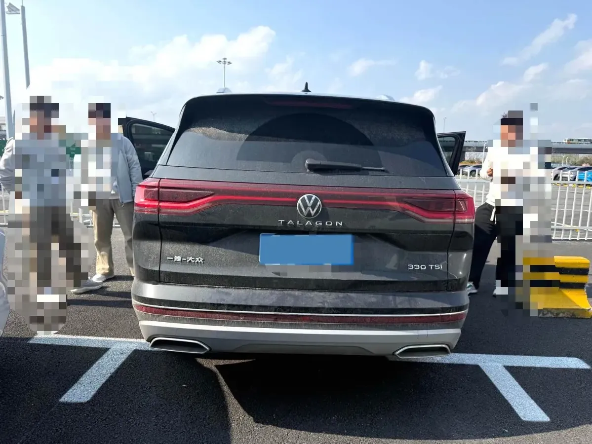 2021 Volkswagen Talagon 2.0T 186HP L4 7DCT,autocango,china used car exporter,china ev exporter,chinese used car exporter,chinese used ev exporter