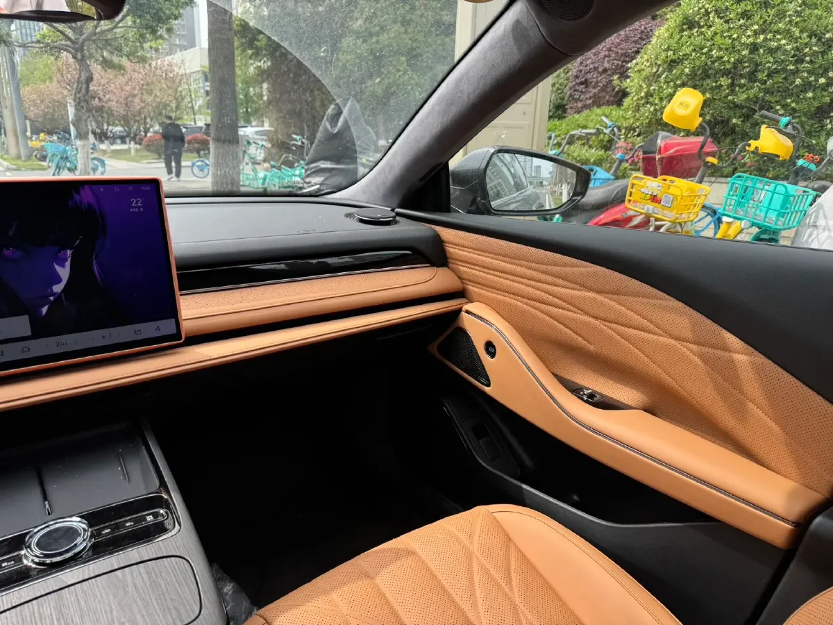 2025 Geely Galaxy Starshine 8 1.5T 163HP L4 3DHT PHEV 27.69KWH,autocango,china used car exporter,china ev exporter,chinese used car exporter,chinese used ev exporter