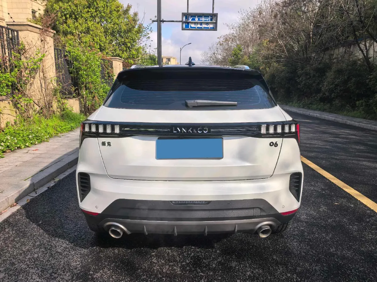 2023 LYNK&CO 06 1.5T 181HP L4 7DCT,autocango,china used car exporter,china ev exporter,chinese used car exporter,chinese used ev exporter