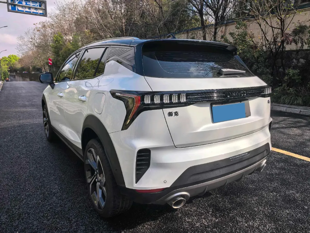 2023 LYNK&CO 06 1.5T 181HP L4 7DCT,autocango,china used car exporter,china ev exporter,chinese used car exporter,chinese used ev exporter