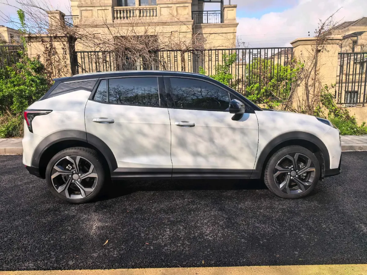 2023 LYNK&CO 06 1.5T 181HP L4 7DCT,autocango,china used car exporter,china ev exporter,chinese used car exporter,chinese used ev exporter