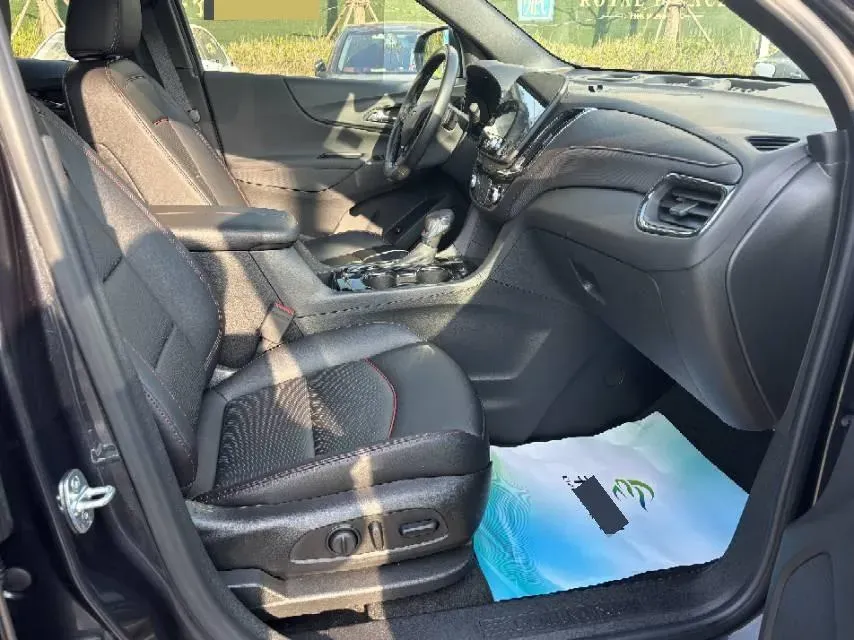 2022 Chevrolet Equinox 2.0T 237HP L4 9AT,autocango,china used car exporter,china ev exporter,chinese used car exporter,chinese used ev exporter