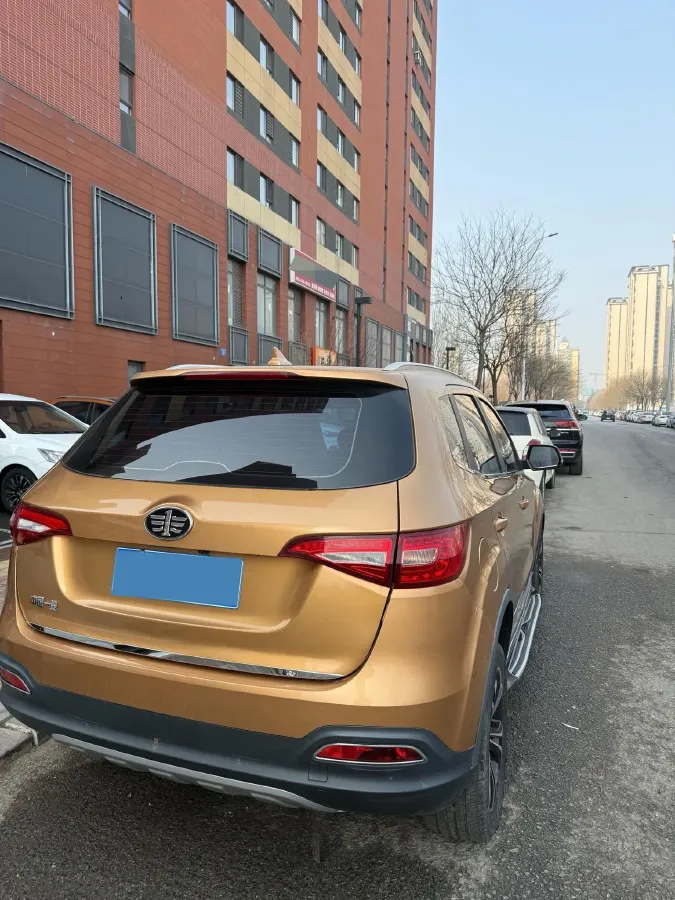 2017 FAW Senia R7 1.6L 116HP L4 6AT,autocango,china used car exporter,china ev exporter,chinese used car exporter,chinese used ev exporter