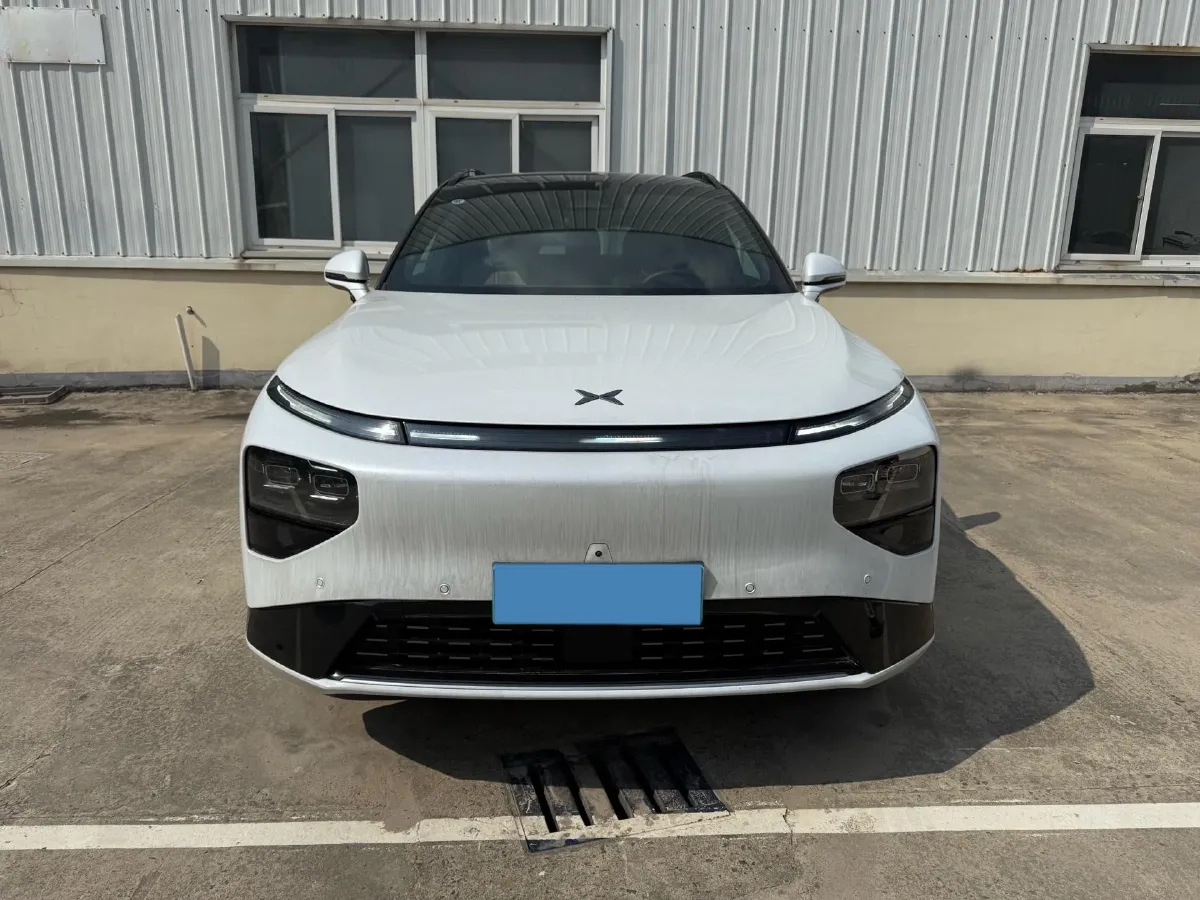 2025 Xpeng G9 BEV 79KWH,autocango,china used car exporter,china ev exporter,chinese used car exporter,chinese used ev exporter