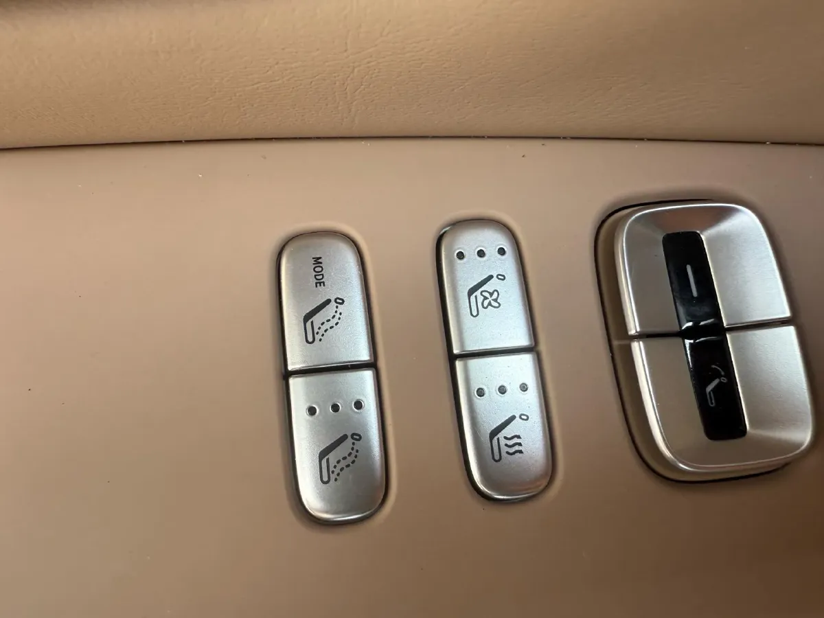 2025 Xpeng G9 BEV 79KWH,autocango,china used car exporter,china ev exporter,chinese used car exporter,chinese used ev exporter