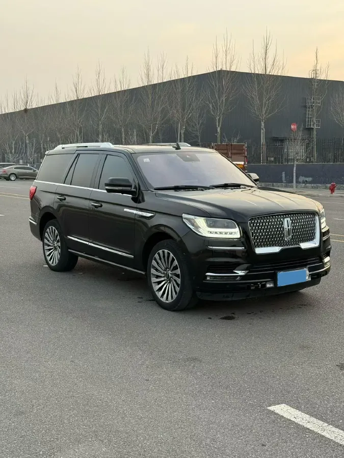 2020 Lincoln Navigator 3.5T 388HP V6 10AT,autocango,china used car exporter,china ev exporter,chinese used car exporter,chinese used ev exporter