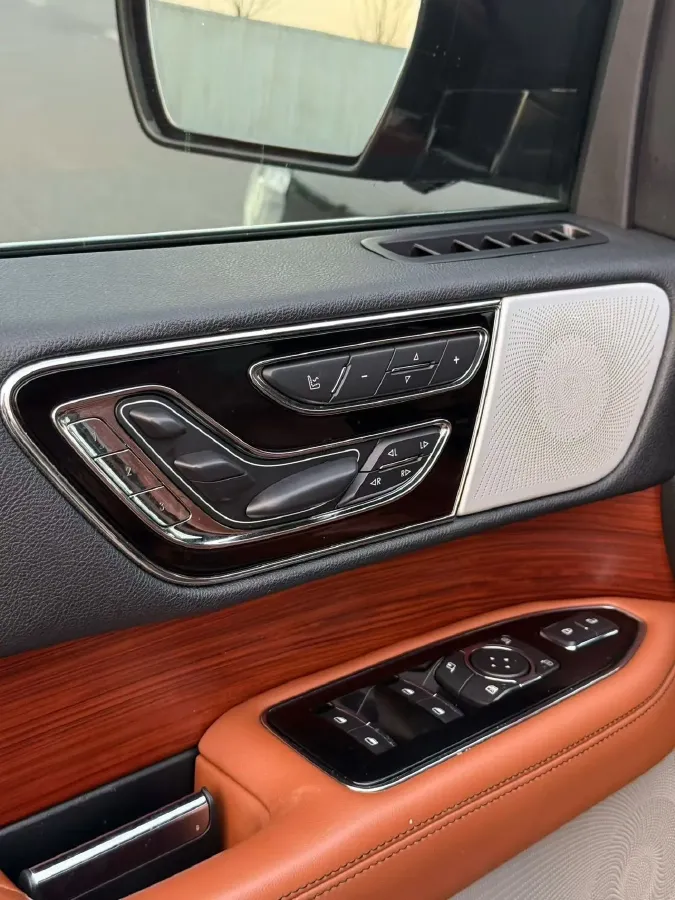 2020 Lincoln Navigator 3.5T 388HP V6 10AT,autocango,china used car exporter,china ev exporter,chinese used car exporter,chinese used ev exporter