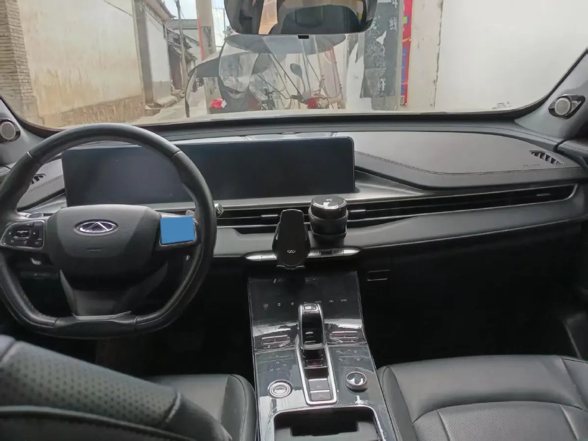 2021 Chery Tiggo 8 Plus 1.6T 197HP L4 7DCT,autocango,china used car exporter,china ev exporter,chinese used car exporter,chinese used ev exporter