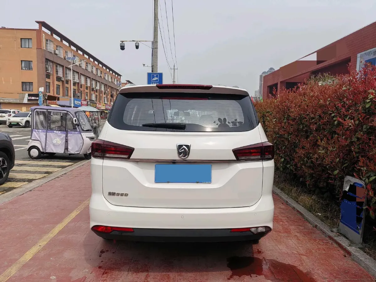 2018 BaoJun 360 1.5L 112HP L4 6MT,autocango,china used car exporter,china ev exporter,chinese used car exporter,chinese used ev exporter