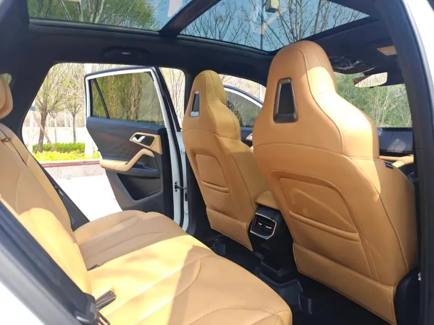 2023 Roewe RX5 1.5T 188HP L4 7DCT,autocango,china used car exporter,china ev exporter,chinese used car exporter,chinese used ev exporter