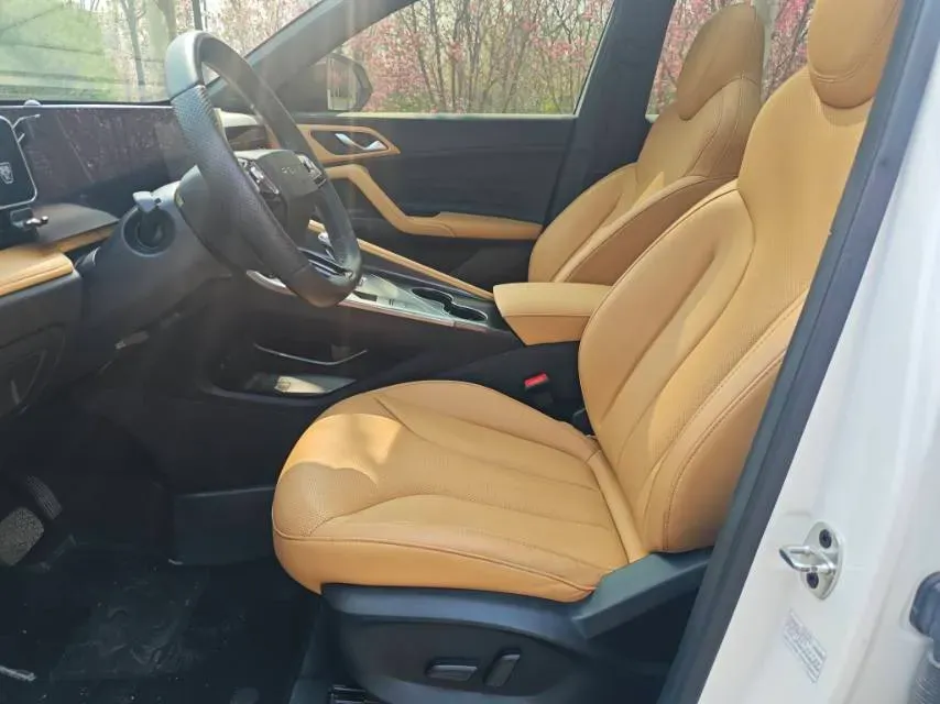 2023 Roewe RX5 1.5T 188HP L4 7DCT,autocango,china used car exporter,china ev exporter,chinese used car exporter,chinese used ev exporter