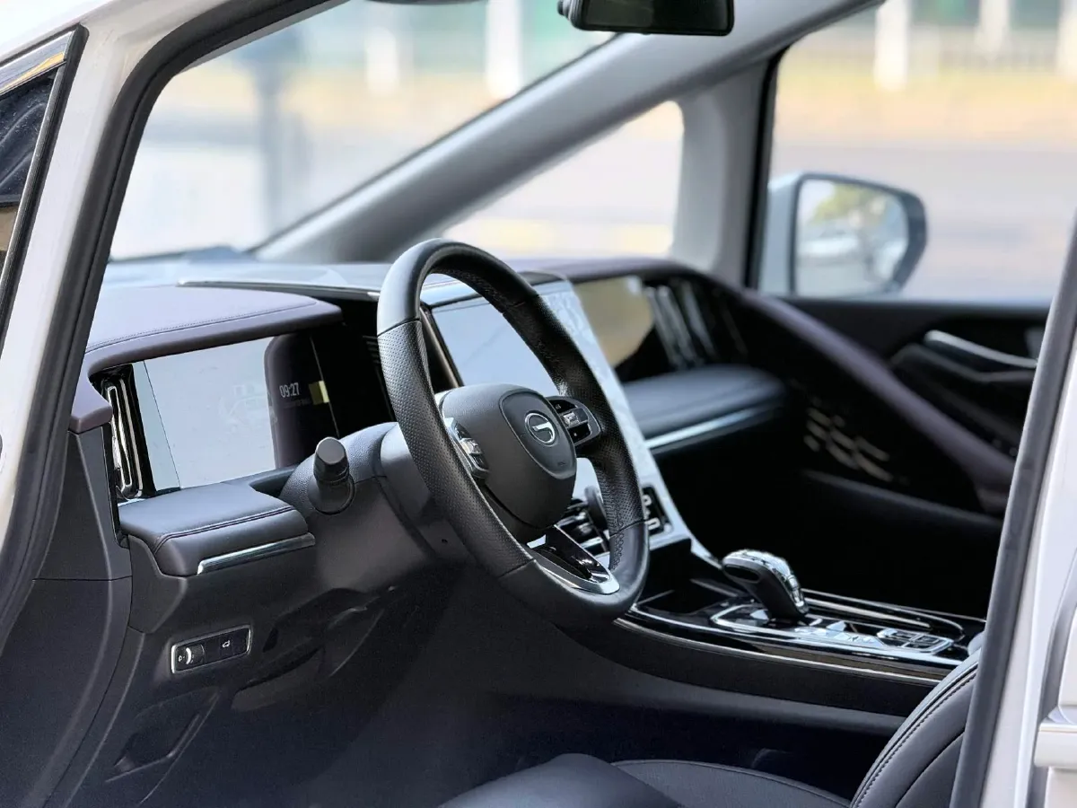 2024 GAC Trumpchi M8 2.0T 252HP L4 8AT,autocango,china used car exporter,china ev exporter,chinese used car exporter,chinese used ev exporter