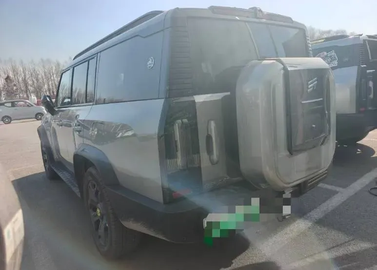 2025 Jetour ShanHai TravellerC-DM 1.5T 156HP L4 3DHT PHEV,autocango,china used car exporter,china ev exporter,chinese used car exporter,chinese used ev exporter