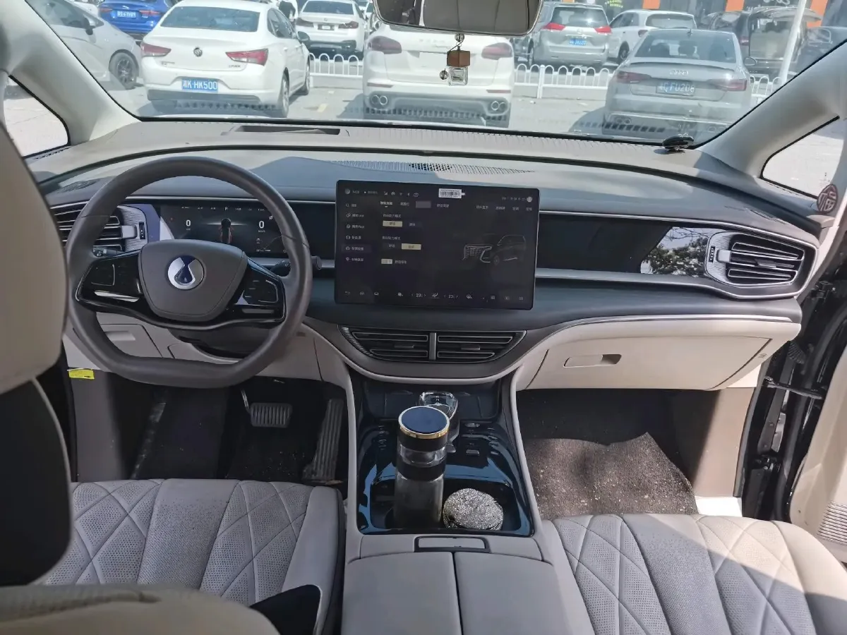 2022 Mercedes-Benz GLC Class 2.0T 197HP L4 9AT,autocango,china used car exporter,china ev exporter,chinese used car exporter,chinese used ev exporter