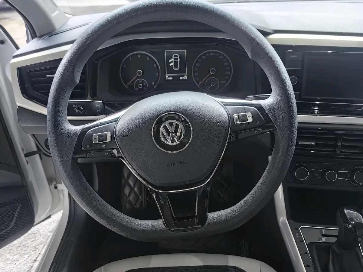 2021 Haval H6 1.5T 169HP L4 7DCT,autocango,china used car exporter,china ev exporter,chinese used car exporter,chinese used ev exporter