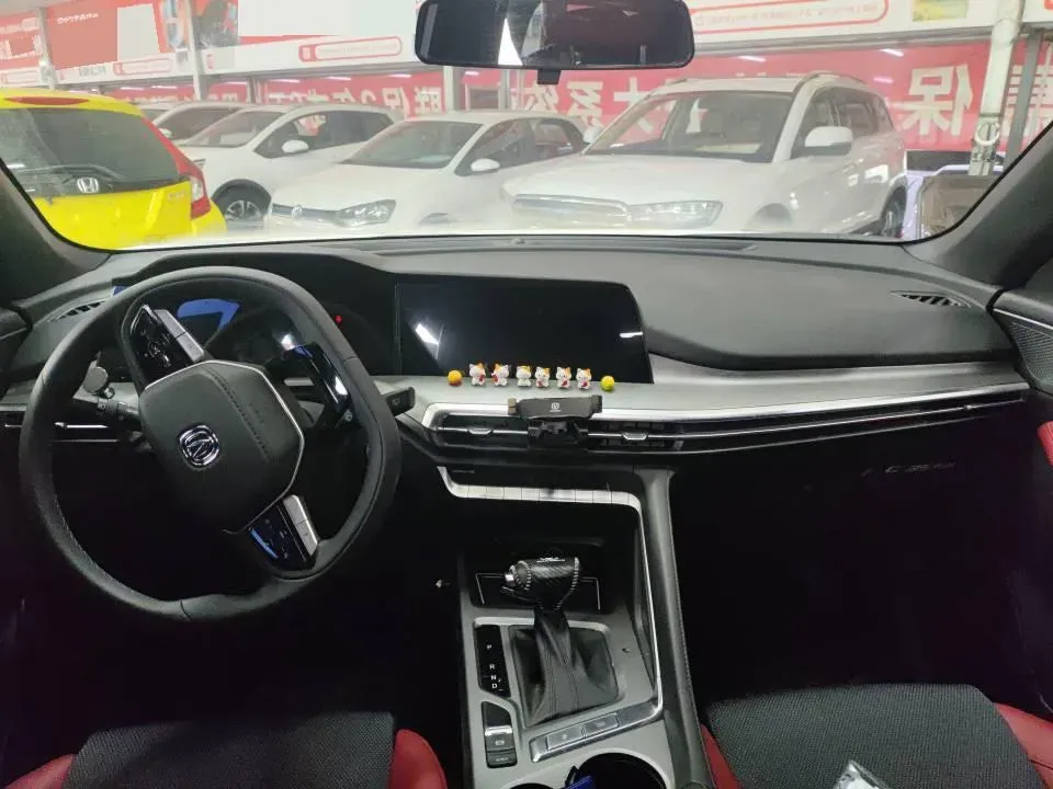 2023 ChangAn CS35 Plus 1.4T 160HP L4 7DCT,autocango,china used car exporter,china ev exporter,chinese used car exporter,chinese used ev exporter