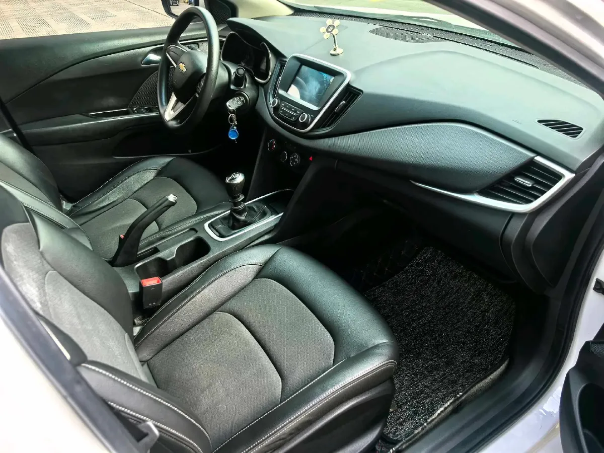 2016 Chevrolet Cavalier 1.5L 113HP L4 5MT,autocango,china used car exporter,china ev exporter,chinese used car exporter,chinese used ev exporter