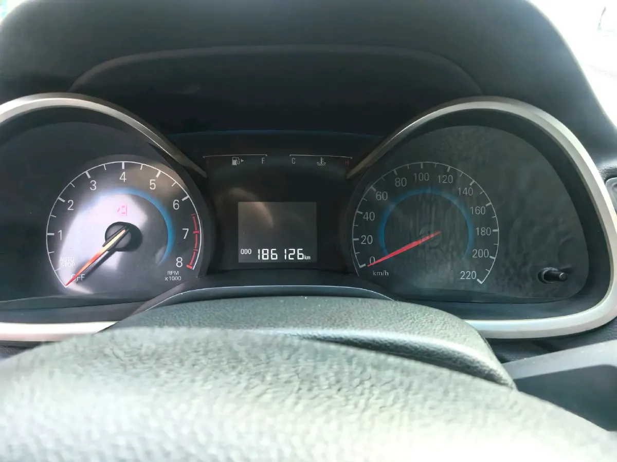 2016 Chevrolet Cavalier 1.5L 113HP L4 5MT,autocango,china used car exporter,china ev exporter,chinese used car exporter,chinese used ev exporter