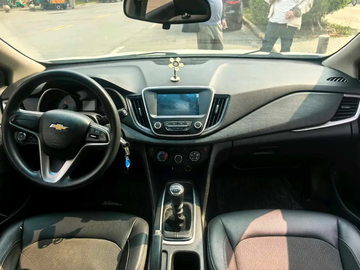 2016 Chevrolet Cavalier 1.5L 113HP L4 5MT,autocango,china used car exporter,china ev exporter,chinese used car exporter,chinese used ev exporter