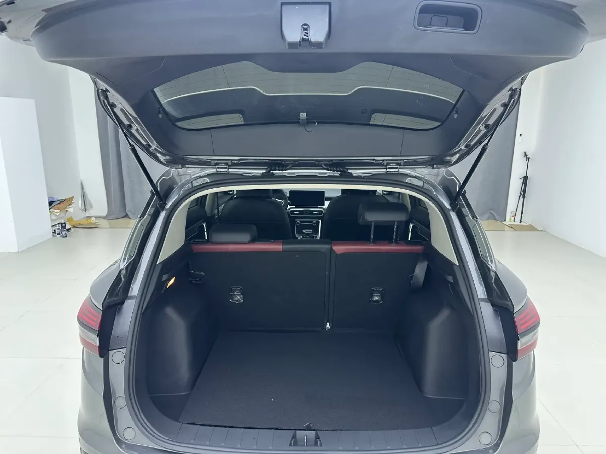 2021 Geely Coolray 1.4T 141HP L4 6DCT,autocango,china used car exporter,china ev exporter,chinese used car exporter,chinese used ev exporter