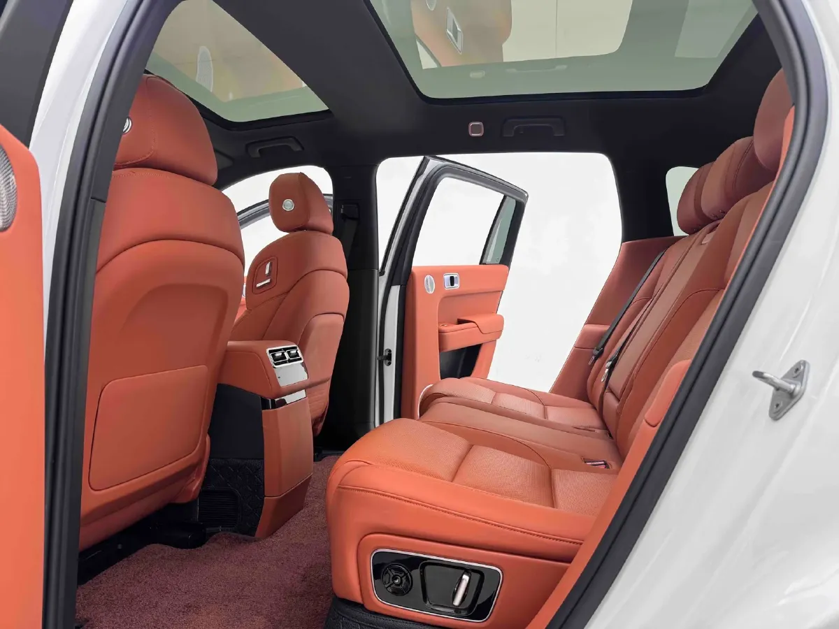 2024 Li L8 Range Extended 154HP REEV 42.8KWH,autocango,china used car exporter,china ev exporter,chinese used car exporter,chinese used ev exporter