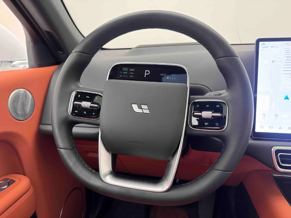 2024 Li L8 Range Extended 154HP REEV 42.8KWH,autocango,china used car exporter,china ev exporter,chinese used car exporter,chinese used ev exporter