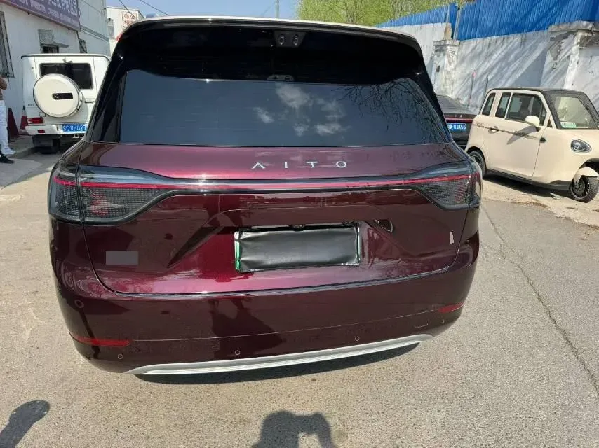 2025 AITO AITO M9 REEV 160HP REEV 52KWH,autocango,china used car exporter,china ev exporter,chinese used car exporter,chinese used ev exporter
