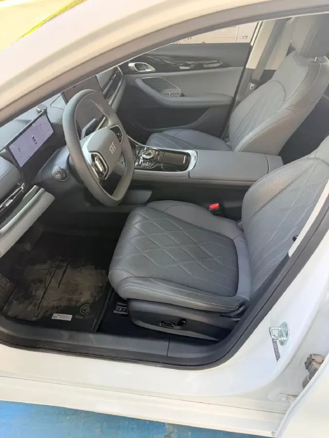 2025 Geely Galaxy A7 1.5L 112HP L4 1DHT PHEV,autocango,china used car exporter,china ev exporter,chinese used car exporter,chinese used ev exporter