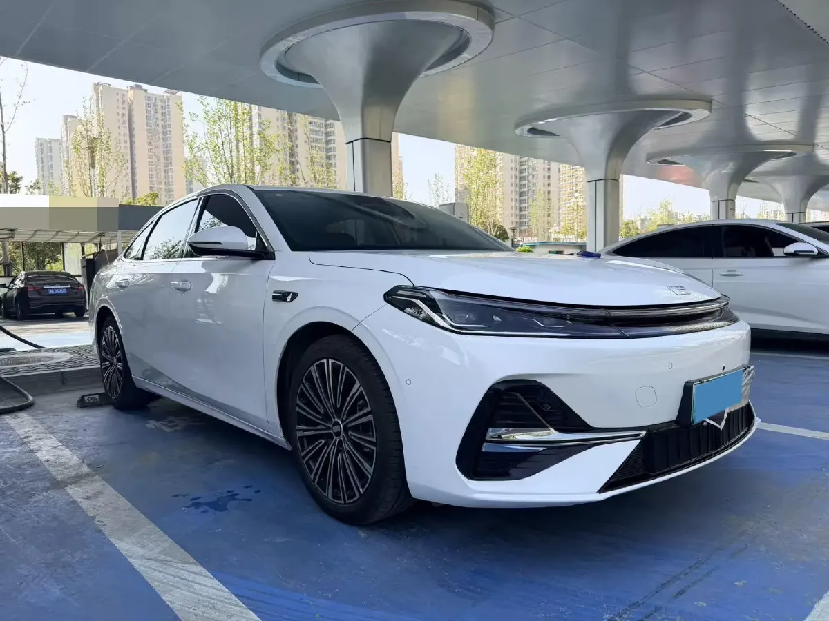 2025 Geely Galaxy A7 1.5L 112HP L4 1DHT PHEV,autocango,china used car exporter,china ev exporter,chinese used car exporter,chinese used ev exporter