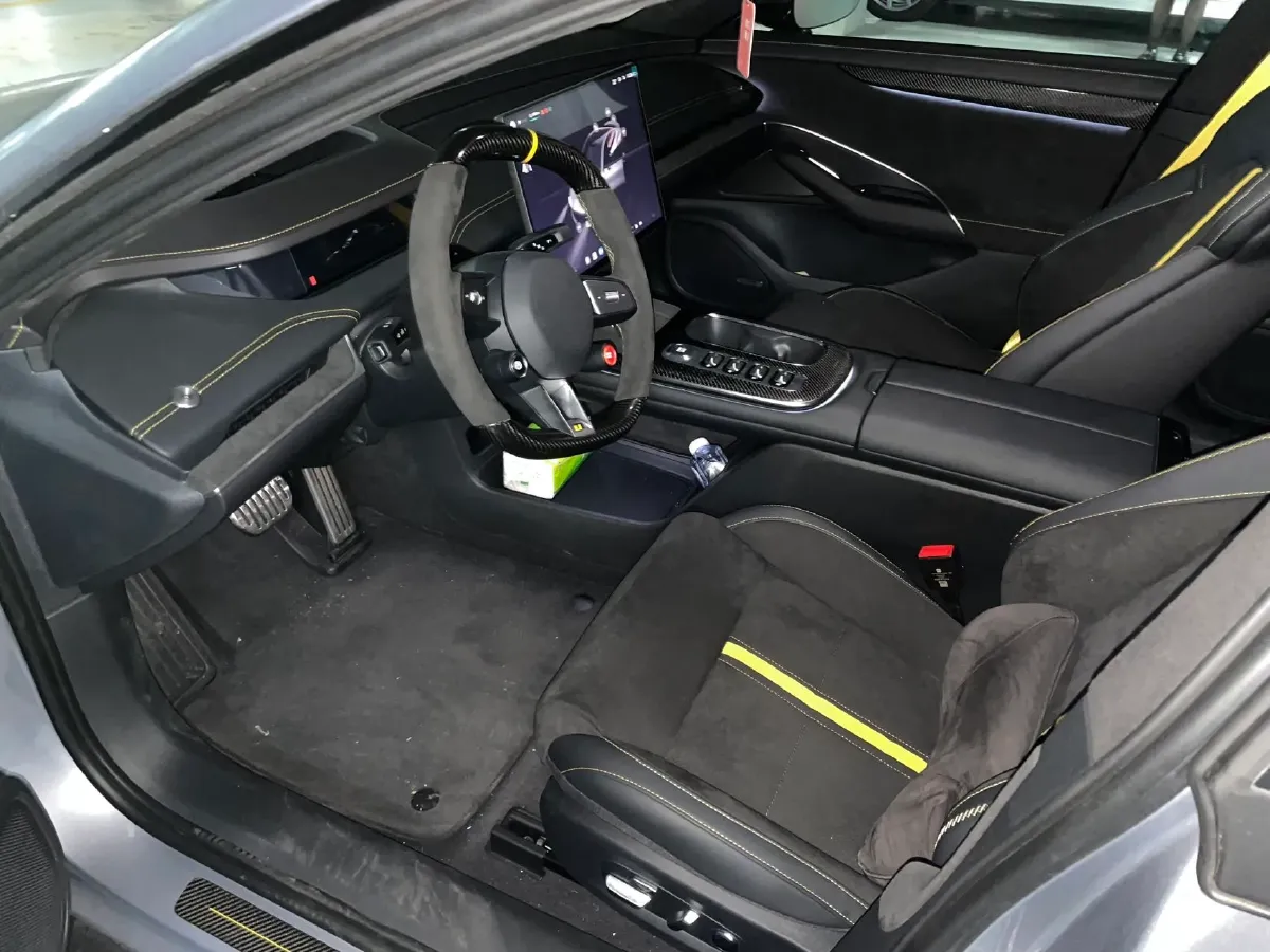 2025 MI SU7 Ultra BEV 93.7KWH,autocango,china used car exporter,china ev exporter,chinese used car exporter,chinese used ev exporter