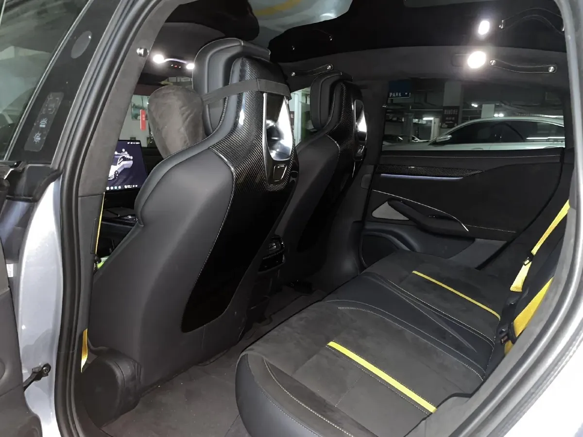 2025 MI SU7 Ultra BEV 93.7KWH,autocango,china used car exporter,china ev exporter,chinese used car exporter,chinese used ev exporter