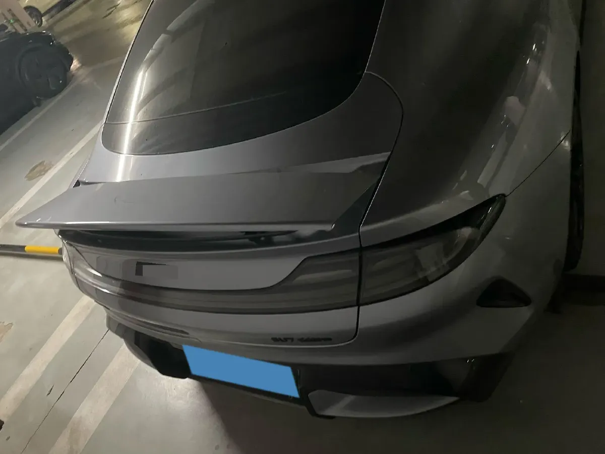 2025 MI SU7 Ultra BEV 93.7KWH,autocango,china used car exporter,china ev exporter,chinese used car exporter,chinese used ev exporter