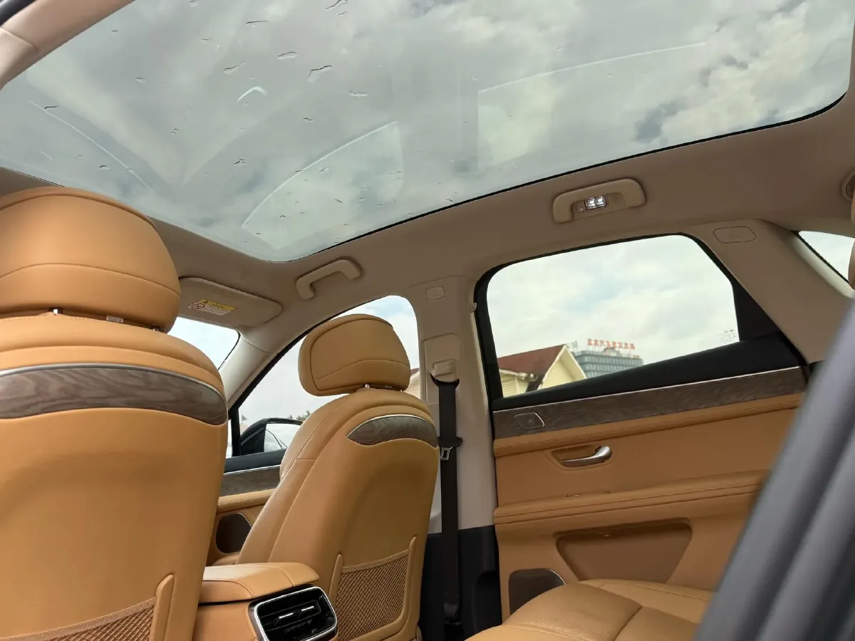 2022 JMC YuHu 7 2.0T 141HP L4 8AT,autocango,china used car exporter,china ev exporter,chinese used car exporter,chinese used ev exporter