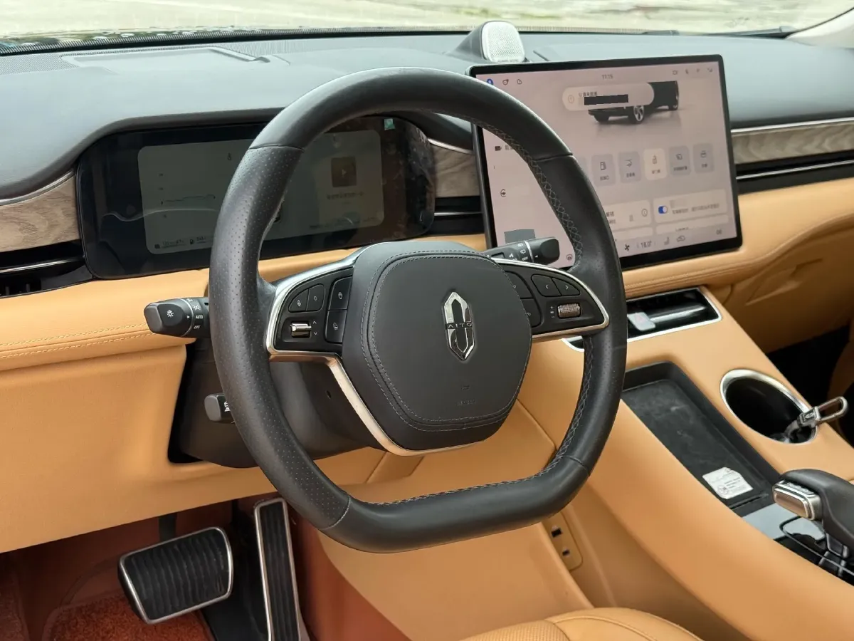 2022 JMC YuHu 7 2.0T 141HP L4 8AT,autocango,china used car exporter,china ev exporter,chinese used car exporter,chinese used ev exporter