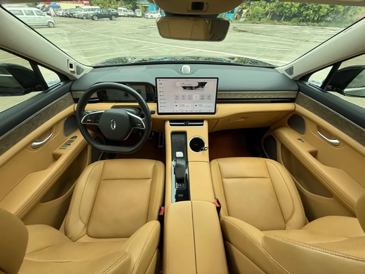 2022 JMC YuHu 7 2.0T 141HP L4 8AT,autocango,china used car exporter,china ev exporter,chinese used car exporter,chinese used ev exporter