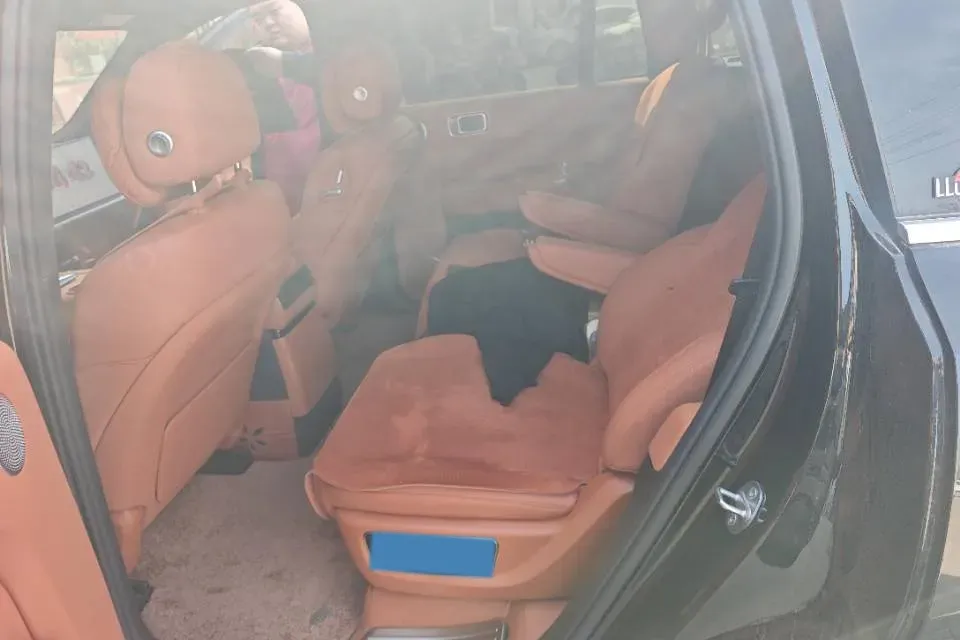 2024 Land Rover Range Rover Evoque 1.5T 200HP L3 8AT PHEV 15.5KWH,autocango,china used car exporter,china ev exporter,chinese used car exporter,chinese used ev exporter