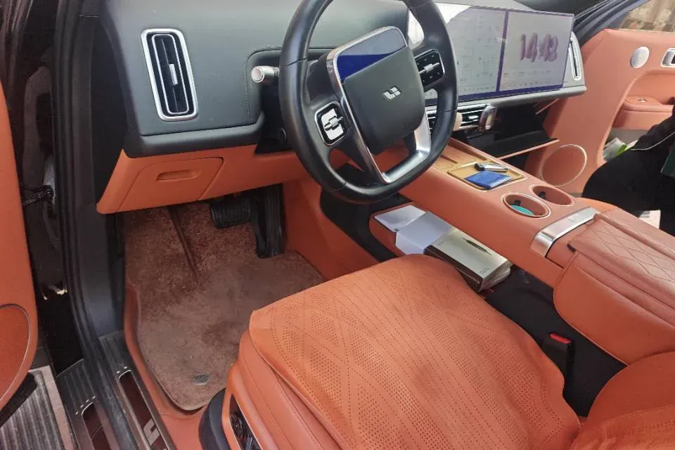 2024 Land Rover Range Rover Evoque 1.5T 200HP L3 8AT PHEV 15.5KWH,autocango,china used car exporter,china ev exporter,chinese used car exporter,chinese used ev exporter