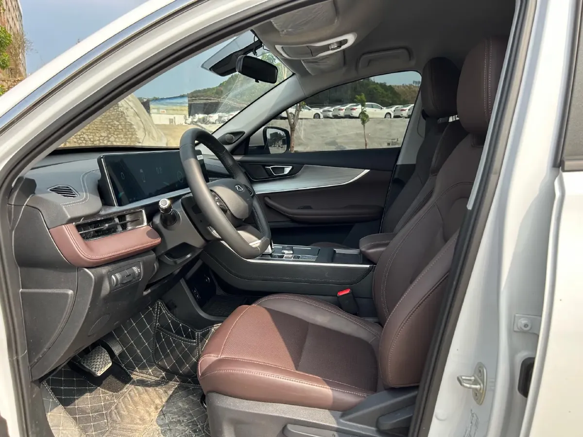 2024 Chery Tiggo 7 1.5T 156HP L4 CVT,autocango,china used car exporter,china ev exporter,chinese used car exporter,chinese used ev exporter